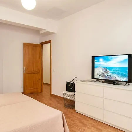 Bright In Palmas + Air-conditioned Apartment Las Palmas de Gran Canaria